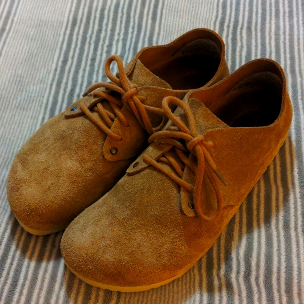 Birkenstock Maine - Tan Suede - Size 39 W8 M6